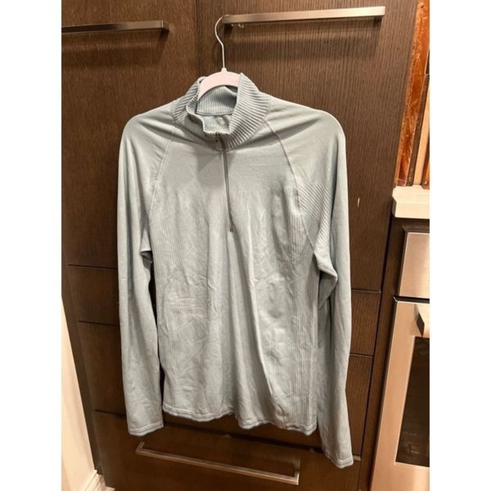 Patagonia capilene light blue‎ men's large
